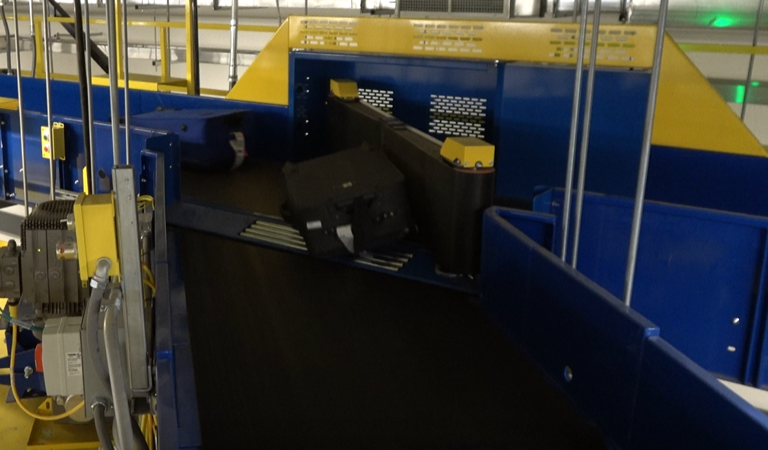 Airport baggage handling sortation unit
