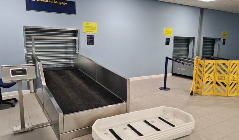 Oversize airport baggage handling system