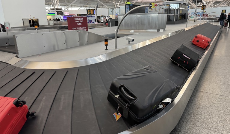 🛬🛄 Delivering Efficiency, Reliability & Maximum Throughput: Robson Baggage Reclaim Systems! 🛬🛄 🛬🛄 Delivering Efficiency, Reliability & Maximum Throughput: Robson Baggage Reclaim Systems! 🛬🛄