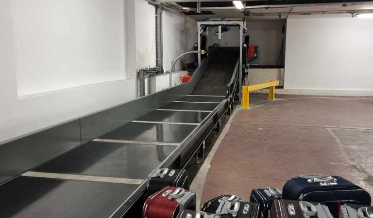 Airport Loading 